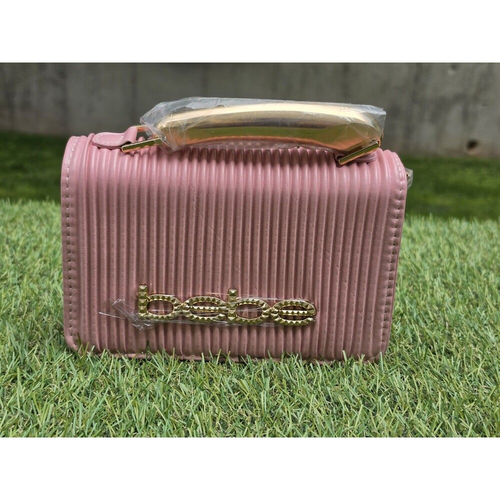 NWOT Bebe BLUSH PINK RAELYNN CROSSBODY CLUTCH W/GOLD METAL HANDLE Shoulder Strap - Picture 5 of 13